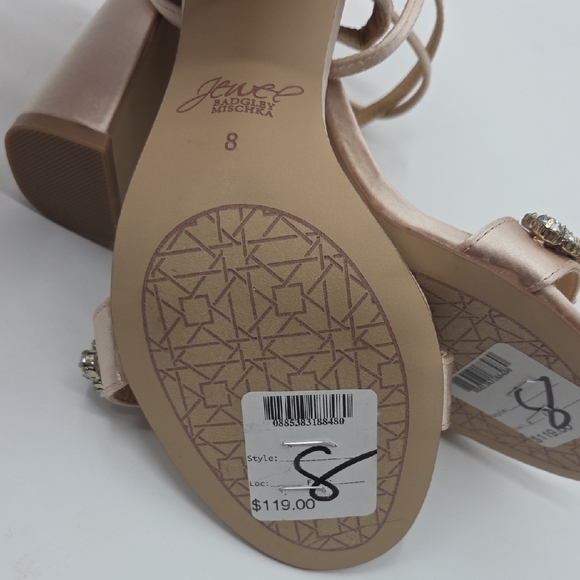 Elegant Champagne Ankle Strap Jewel Badgley Mischka Heels with Rhinestones NEW - Picture 11 of 16